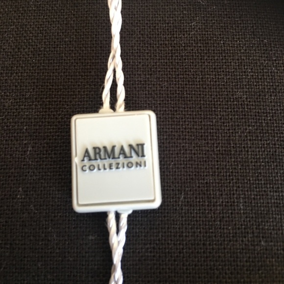 NWT Armani collezioni ivory/sleeveless top size 10 - Picture 14 of 15